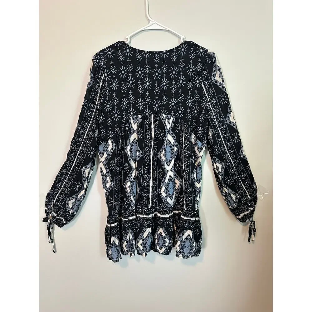 Free People XS Navy White Boho Floral Print Tie Cuff Blouse Tunic Top Festival
